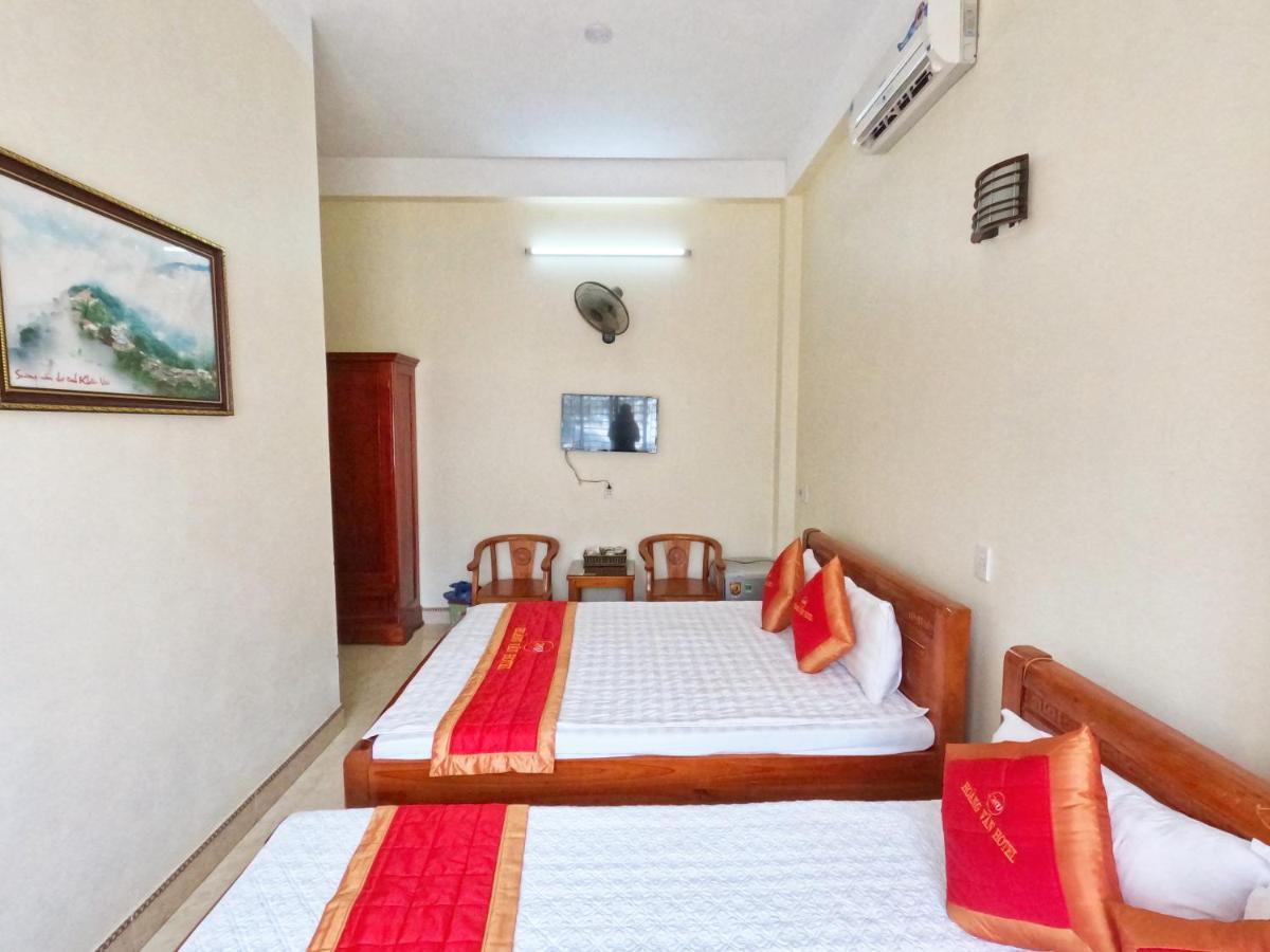 Hoang Van Hotel Dong Van  Exteriör bild
