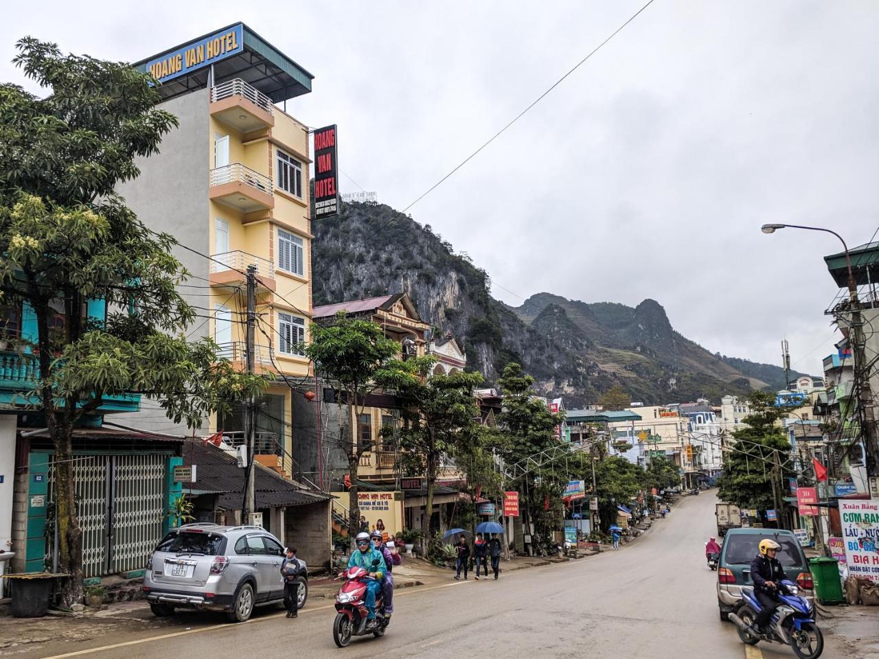 Hoang Van Hotel Dong Van  Exteriör bild